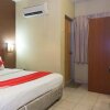 Отель OYO 447 Comfort Hotel Meru в Кланге