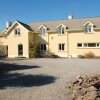 Отель House With 5 Bedrooms in Co. Kerry, With Wonderful sea View, Enclosed в Келлсе