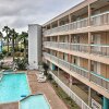 Отель Corpus Christi 'surfside Suite' w/ Beach Access! в Корпус-Кристи