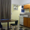 Отель Winston Arms Apartments, фото 1