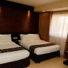 Отель Sun City Suites, фото 2