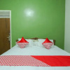 Отель OYO 1361 Singosari Family Residence, фото 18