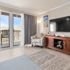Отель Blue Breeze 2050 1 Bedroom Condo by Redawning, фото 4