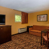 Отель Super 8 by Wyndham Lawrence, фото 3