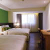 Отель Green World Triplebeds Hotel, фото 4