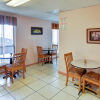 Отель Econo Lodge Marshall, фото 14