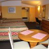 Отель Warm Mineral Springs Motel в Норт-Порте