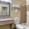 Отель Quality Inn & Suites - Greensboro-High Point, фото 32