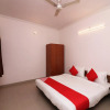Отель OYO 255 Flagship Jankipuram University Campus, фото 4