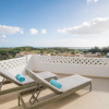 Отель Modern Ocean-View Townhouse by Ideal Homes, фото 17