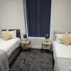 Отель Skyline Remarkable 2-bed Apartment in Swansea в Суонси
