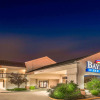 Отель Baymont by Wyndham Topeka, фото 1