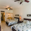 Отель Apartments at Seawinds, фото 3