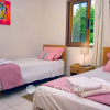 Отель Exceptional Large Villa, Free Heated Pool 1 NOV - 15 Jan, Privacy,prime Location, фото 28
