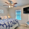 Отель Blue Pineapple House 3 Bedroom Home, фото 14