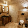 Отель Mysterious Cave Suites, фото 45