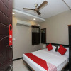 Отель OYO 13392 Hotel Neeraj, фото 5