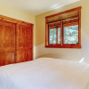 Отель Graystone 2088 4 Bedroom Home by RedAwning, фото 17