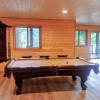 Отель 07MF - Lake Front - Hot Tub - BBQ - Sleeps 8, фото 14