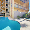 Отель Bayside 2br W/ Pool, Hot Tub & Pier 2 Bedroom Condo, фото 1