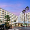 Отель Fairfield by Marriott Anaheim Resort в Анахайм