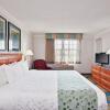 Отель La Quinta Inn South, фото 2