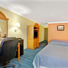 Отель Days Inn by Wyndham San Antonio Airport, фото 6