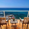 Отель Hale Honu - Spectacular Oceanfront Home w/ central A/C Wading Pool & Hottub, фото 11