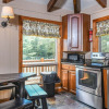 Отель Log Hut House, фото 6