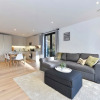 Отель Bright Spacious 2 Bed Flat In Battersea Sleeps 6, фото 2