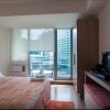 Отель Santorini 1 Bedroom Condo at Azure Urban Residences, фото 7