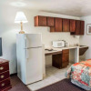 Отель Suburban Studios Tallahassee near University, фото 14