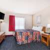 Отель Days Inn by Wyndham Hurley, фото 5