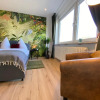 Отель Urban Jungle Apartment in Kassel + Netflix, фото 1