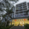 Отель Phoenix Wutong Nanguo Fengqing Hotel, фото 1