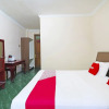 Отель Super OYO 90382 Hotel Sarah Sukabumi, фото 3