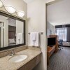 Отель La Quinta Inn & Suites by Wyndham N Little Rock-McCain Mall, фото 39