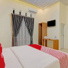 Отель Capital O 90643 Suri Guest House Syariah, фото 13