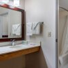 Отель Lexington Inn and Suites, фото 5