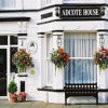 Отель Adcote House, фото 1