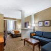 Отель Comfort Suites Houston I-45 North, фото 6