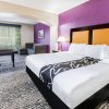 Отель La Quinta Inn & Suites by Wyndham DFW Airport West - Bedford, фото 38