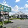 Отель Quality Inn and Suites Livonia, фото 41