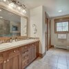 Отель Luxurious 3 Br In River Run Village With Ski-in Out, No Cleaning Fee 3 Bedroom Condo by RedAwning, фото 12