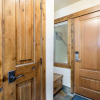 Отель Lodge E301 - 2 Br Condo, фото 14