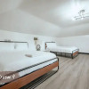 Отель Cozy 6BR Home Near Plaza Dist -sleeps 15, фото 23