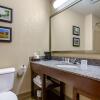 Отель Comfort Suites Jonesboro University Area, фото 10