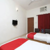 Отель OYO 11937 Hotel Meedo, фото 31
