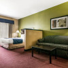 Отель Comfort Suites East / I-44, фото 3