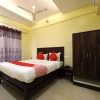 Отель OYO 12748 Govindpuram Apartment, фото 7